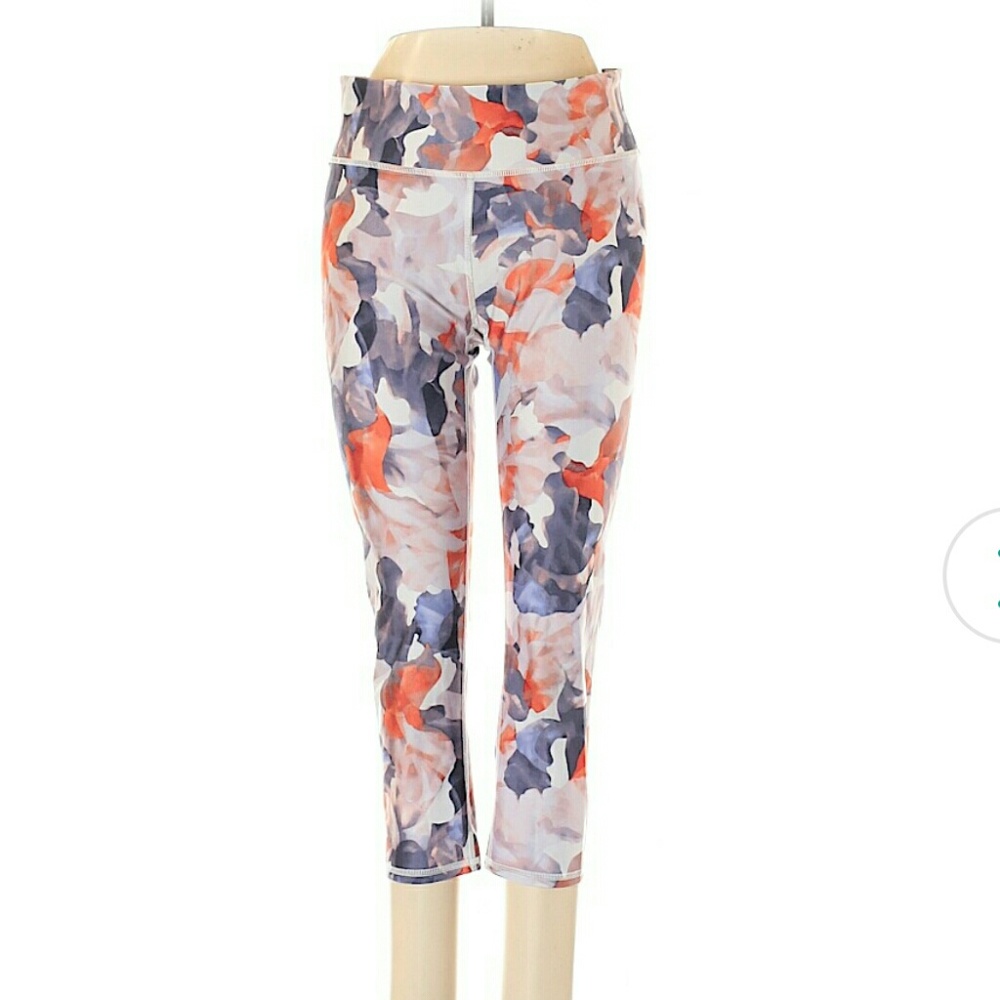 Fabletics Capri - image 1